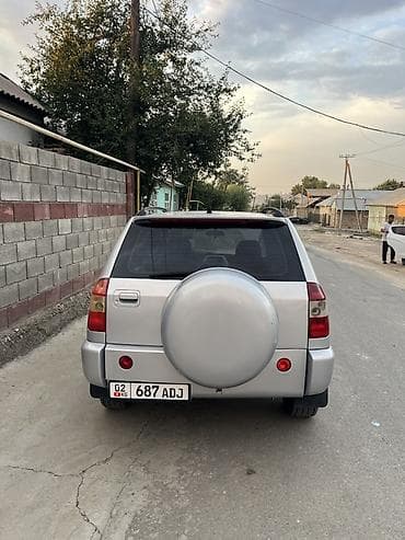 Chery: Chery Tiggo (T11): 2010 г., 1.8 л, Кол менен иштөөчү, Бензин, Кроссовер — 3