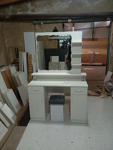 study table: Маникюрные столы — 2