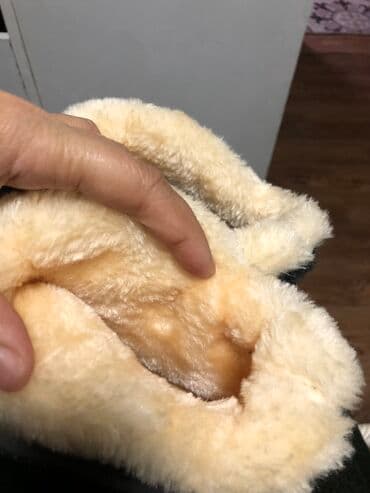 фирменный сапоги: Уги новый 36 размер не разу не одевали размер не подошло. Покупала в — 3