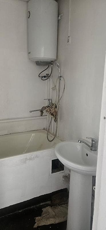 квартира иссык куль аренда: 4 комнаты, С мебелью частично — 6