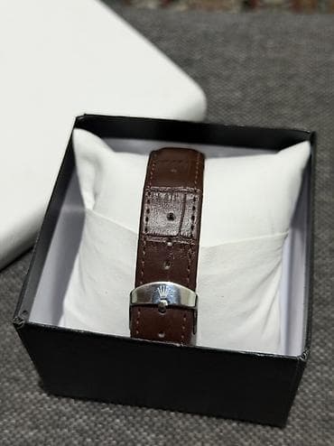 платье с рубашкой двойка: Кварцевые наручные часы в классическом стиле. Основные — 3