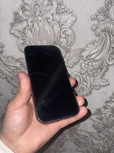 айфоны 16: IPhone 16, Б/у, 128 ГБ, Черный, Защитное стекло, Чехол, 91 % — 5