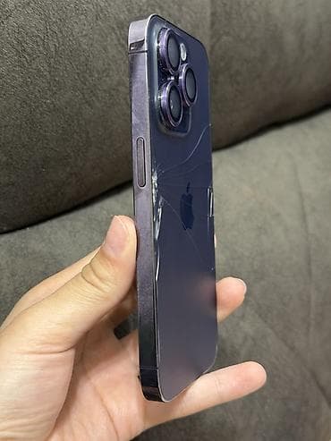 IPhone 14 Pro, цвет Deep Purple, 6.1" - Тройная основная камера с