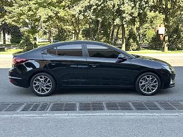 Продажа авто: Hyundai Avante: 2018 г., 1.6 л, Автомат, Бензин, Седан — 7