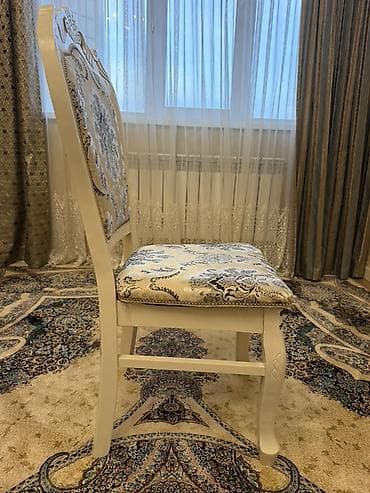 Классический обеденный стул в стиле неоклассика. Продам 5 стульев в