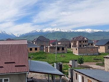 гараж металлический: Продаю 2х этажный дом (коробка 13.5х8) Участок 6.37 правильный формы — 4