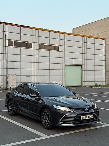 corolla 2004: Toyota Camry: 2021 г., Автомат, Гибрид, Седан — 1