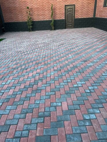 брусчатка бишкек цена: 1.	 #ПрессБрусчатка Выдерживает грузовые авто! Позвонить: 	2 — 1