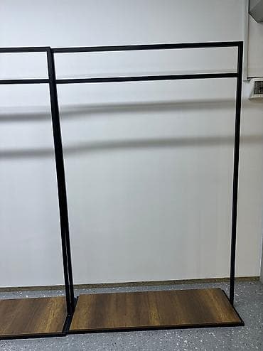 вешилки: Продается кронштейны в идеальном состоянии. Темный орех, смотрится — 3