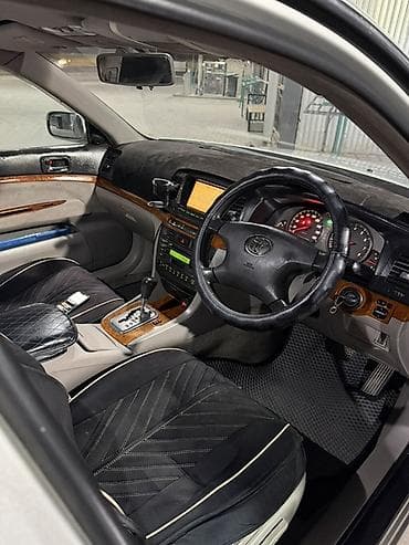 jac js6: Toyota Mark II: 2003 г., Седан — 5