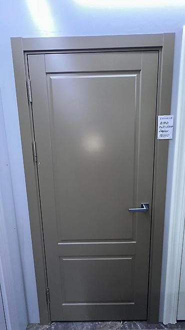 solutions elementary: Межкомнатная дверь классического дизайна в нейтральном бежево‑сером — 1