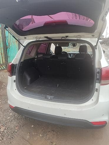 rf 2: Kia Carens: 2018 г., 2 л, Автомат, Газ, Универсал — 4