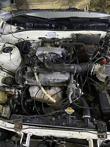 мазда 626 капелла: Mazda 626: 1989 г., 2 л, Механика, Бензин, Седан — 10