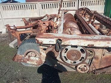 фары на стрим: Жатка для зерноуборочного комбайна, навесная/прицепная — 1