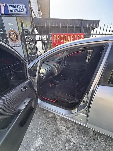 хонда степвагон 1: Honda Fit: 2002 г., 1.5 л, Автомат, Бензин, Хетчбек — 10