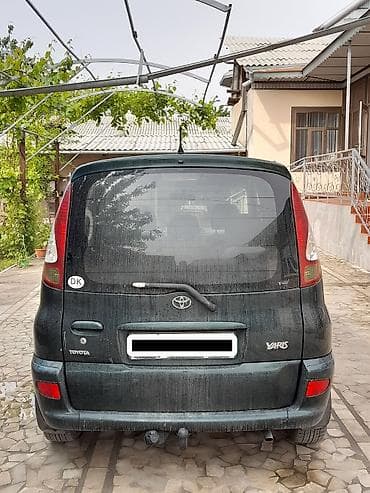 Транспорт: Toyota Yaris Verso: 2004 г., 1.3 л, Механика, Бензин, Минивэн — 4