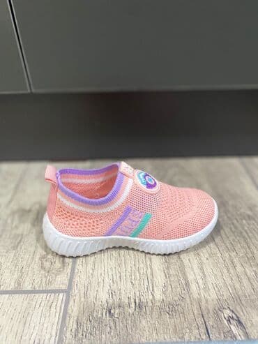 1. Летние ботосы для девочек (24, 27 размеры) 2. Летние ботосы для