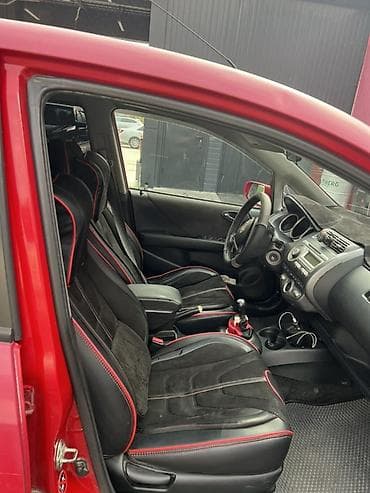 Транспорт: Honda Jazz: 2008 г., 1.3 л, Механика, Бензин, Универсал — 4