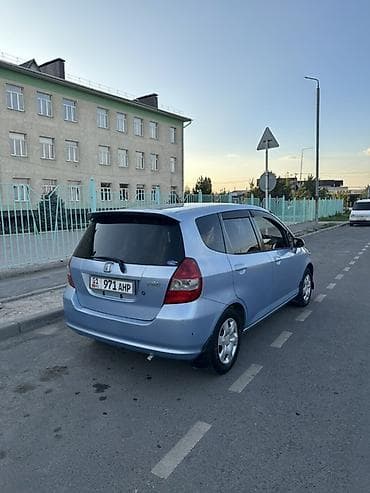 Honda Fit: 2003 г., 1.3 л, Вариатор, Бензин, Хетчбек — 3