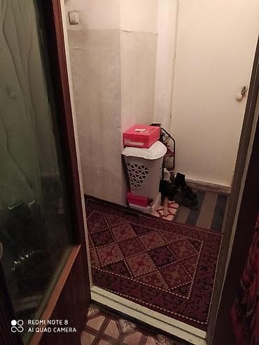 кну: 1 комната, 30 м², 4 этаж, Старый ремонт — 6