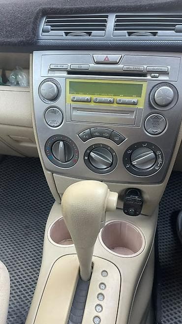 mini cooper: Mazda Demio: 2003 г., 1.3 л, Автомат, Бензин, Хэтчбэк — 5