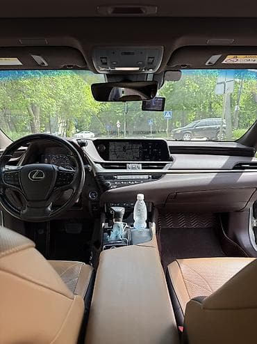 Унаа сатуу: Lexus ES: 2018 г., 2.5 л, Гибрид — 4