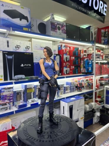 детский домик для кукол: Фигурка из игры Resident evil
Jill Valentine — 4
