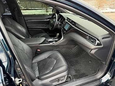 toyota: Toyota Camry: 2018 г., 2.5 л, Автомат, Бензин, Седан — 4