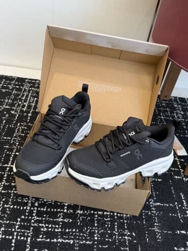 таблица размеров мужской одежды разных стран: Кроссовки On Cloudrock Модель треккингового/городского типа с — 4