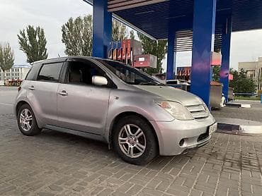 kamri 30: Toyota Ist: 2002 г., 1.3 л, Автомат, Бензин, Хэтчбэк — 2