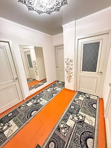 ош квартира сутичный: 3 комнаты, С мебелью частично — 8