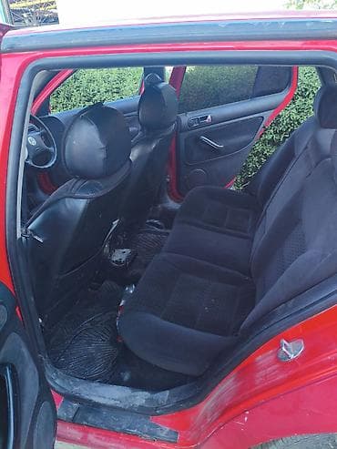 mini car: Volkswagen Golf: 2000 г., 2 л, Автомат, Газ, Хэтчбэк — 4