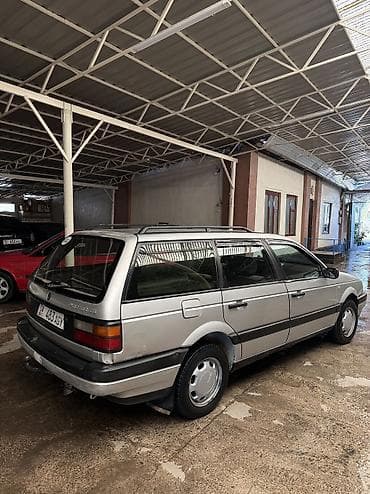 Транспорт: Volkswagen Passat: 1992 г., 2 л, Механика, Газ, Универсал — 2