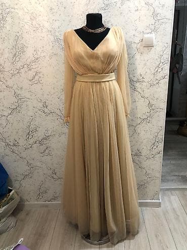 Вечернее платье, Пышное, Длинная модель, С рукавами, S