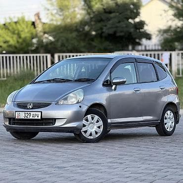 Продажа авто: Honda Fit: 2005 г., 1.3 л, Вариатор, Бензин, Хэтчбэк — 2