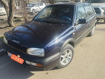 Volkswagen: Volkswagen Golf: 1997 г., 1.6 л, Механика, Бензин, Хэтчбэк — 2