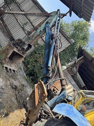 e53 4 8: Продам экскаватор ЮМЗ-6 состояние хорошее без вложений сел поехал — 4