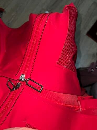 твидовый костюм: Жилет женский, красный - Модель: удлинённый безрукавный жилет с — 3