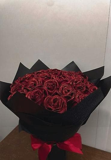 Роскошные декоративные букеты из роз. - Материал: искусственные розы