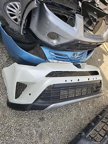 Toyota rav4 2017 бампер 
б/у оргинал