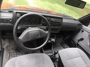 tourer v: Volkswagen Golf: 1988 г., 1.6 л, Механика, Бензин, Хэтчбэк — 9