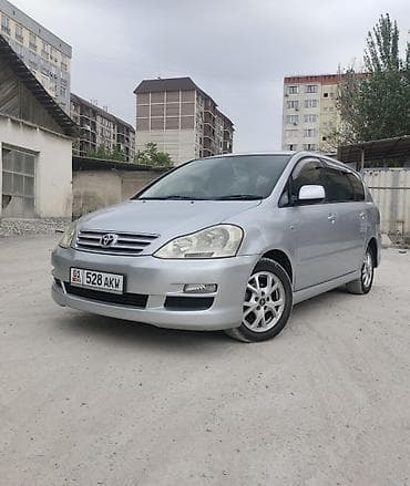 Toyota Ipsum: 2004 г., 2.4 л, Автомат, Бензин, Минивэн — 2