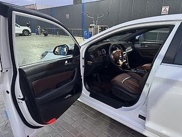 авто в такси: Hyundai Sonata: 2018 г., Седан — 9