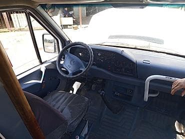 vw t4: Пассажирский микроавтобус Mercedes‑Benz Sprinter (длинная база — 4
