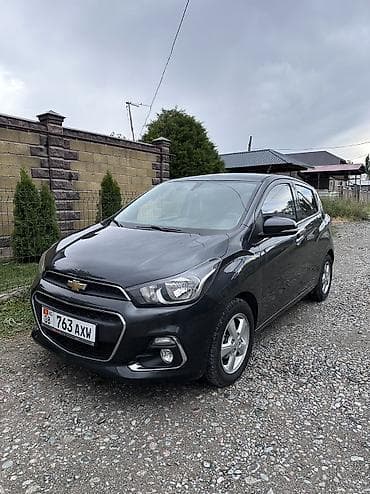 Chevrolet Spark: 2018 г., 1 л, Вариатор, Бензин, Хэтчбэк