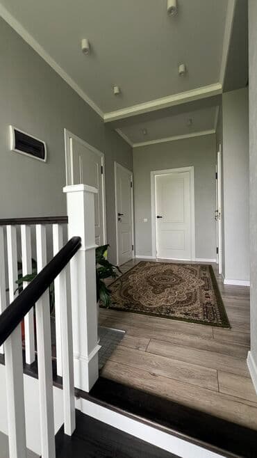 продаю дом бишкек: Дом, 220 м², 6 комнат, Собственник — 6