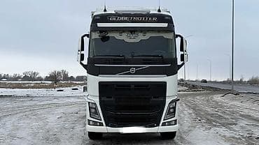 Тягач, Volvo, 2014 г., Тентованный — 1