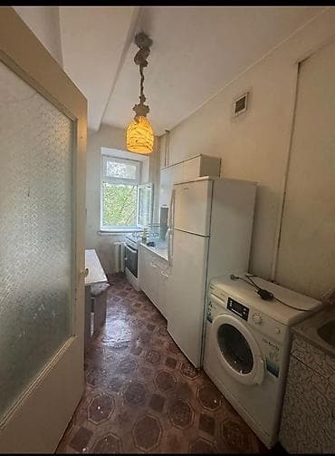 квартира молодая гвардия: 2 комнаты, 39 м², Индивидуалка, 3 этаж, Старый ремонт — 2