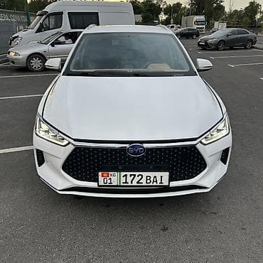 Транспорт: BYD E2: 2022 г., Электромобиль, Кроссовер — 1