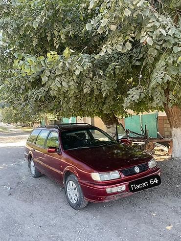 Volkswagen Passat Variant: 1994 г., 1.8 л, Механика, Бензин, Универсал